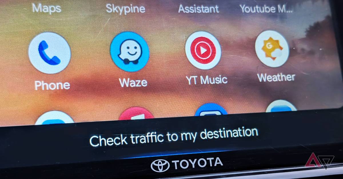 androidpolice.com - Rahul Naskar - Gemini on Android Auto has a design makeover in the works