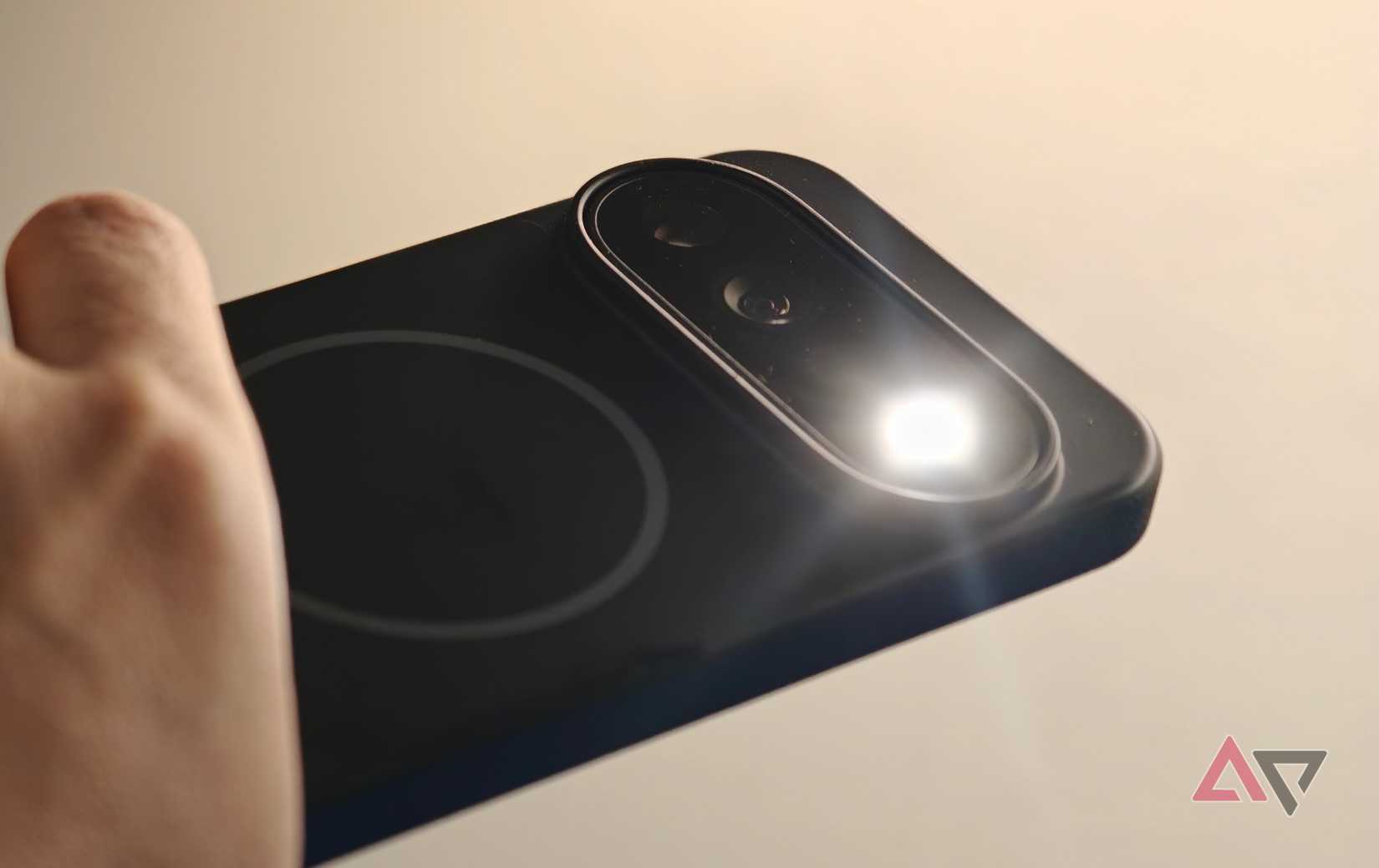 flash notification in action on pixel 11 pro