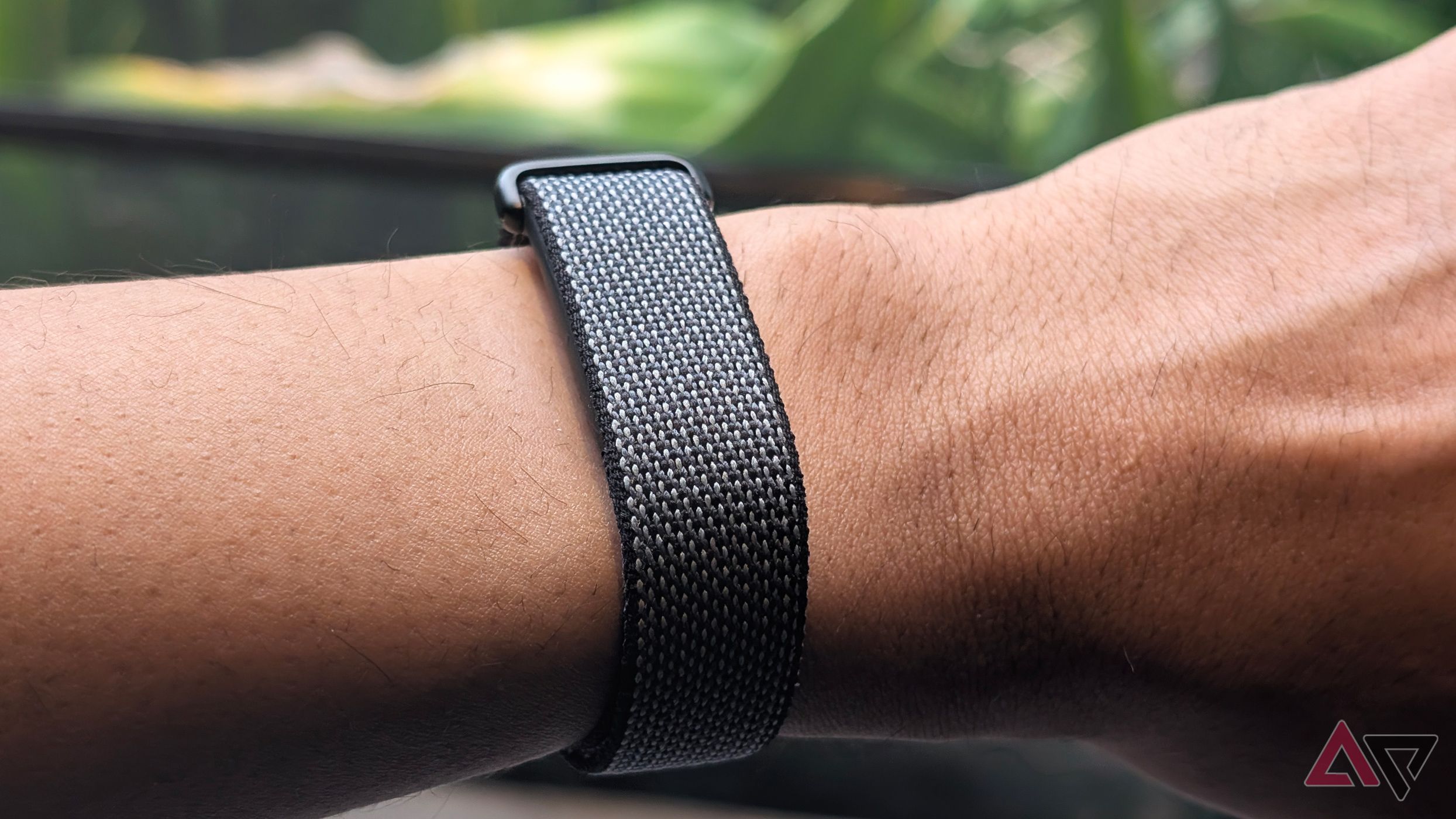 Google-Fitbit-Air-smart-fitness-tracker-being-worn-on-a-wrist