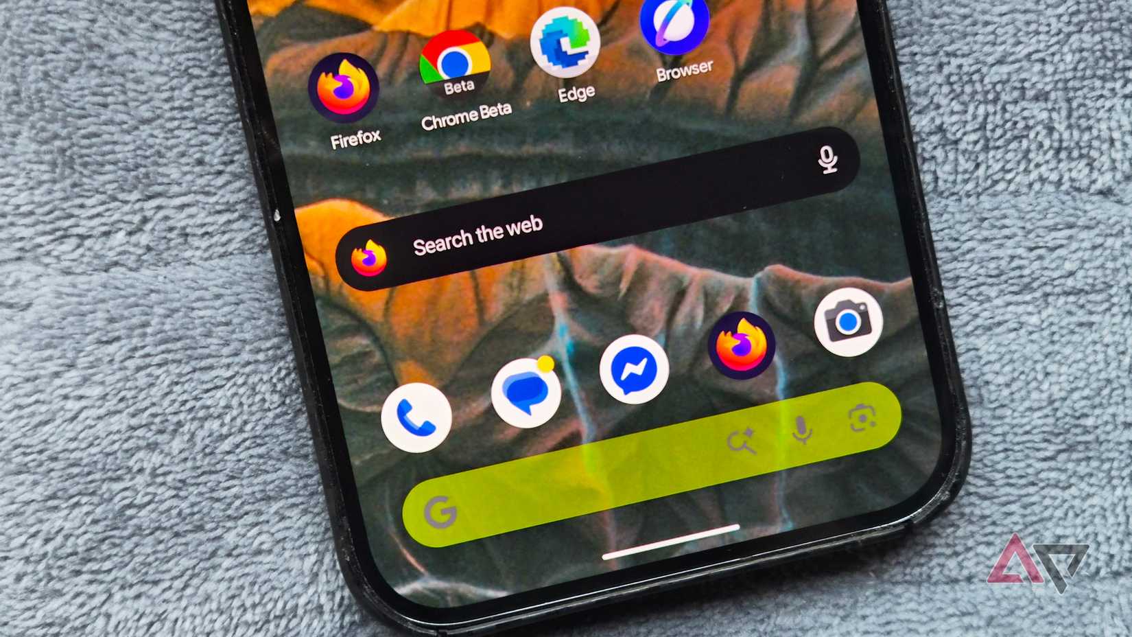 Google Pixel phone with major Android web browsers on the home screen