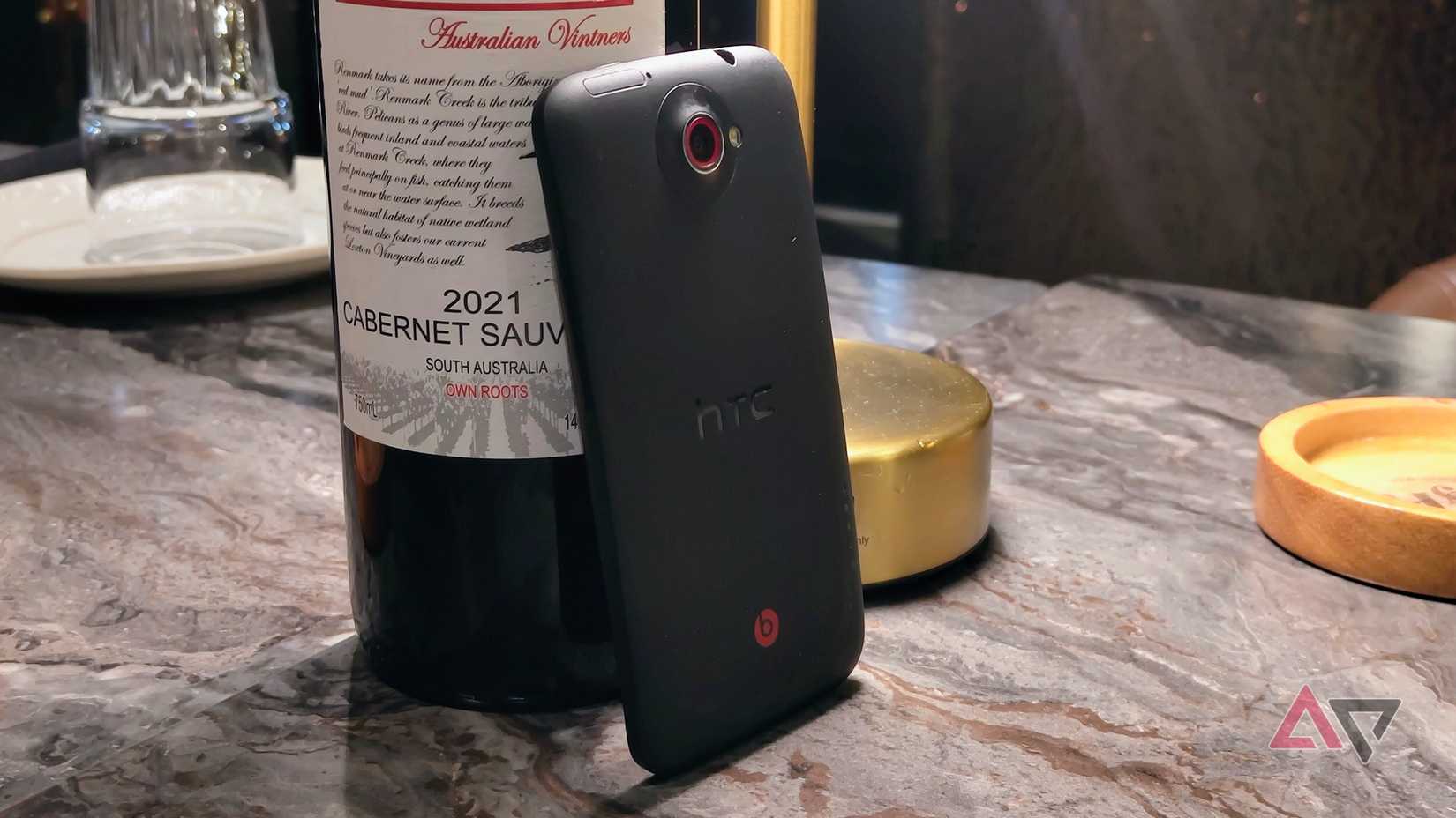 Returning to my oldest Android phone reminds me of these features I loved