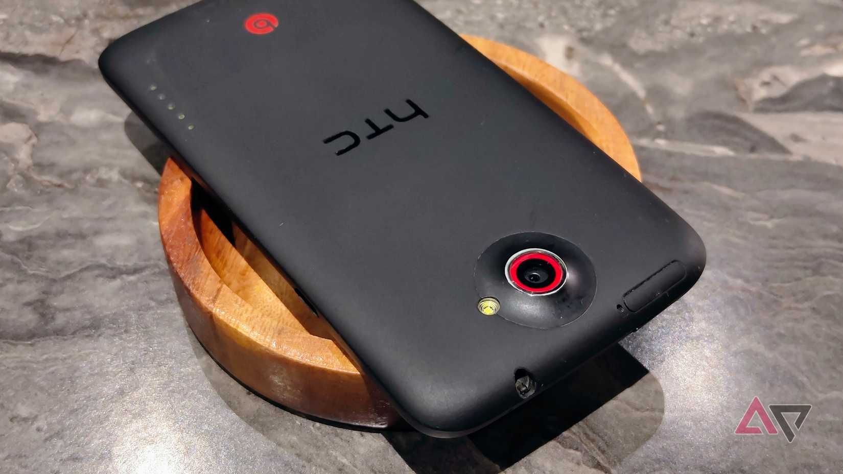 Returning to my oldest Android phone reminds me of these features I loved