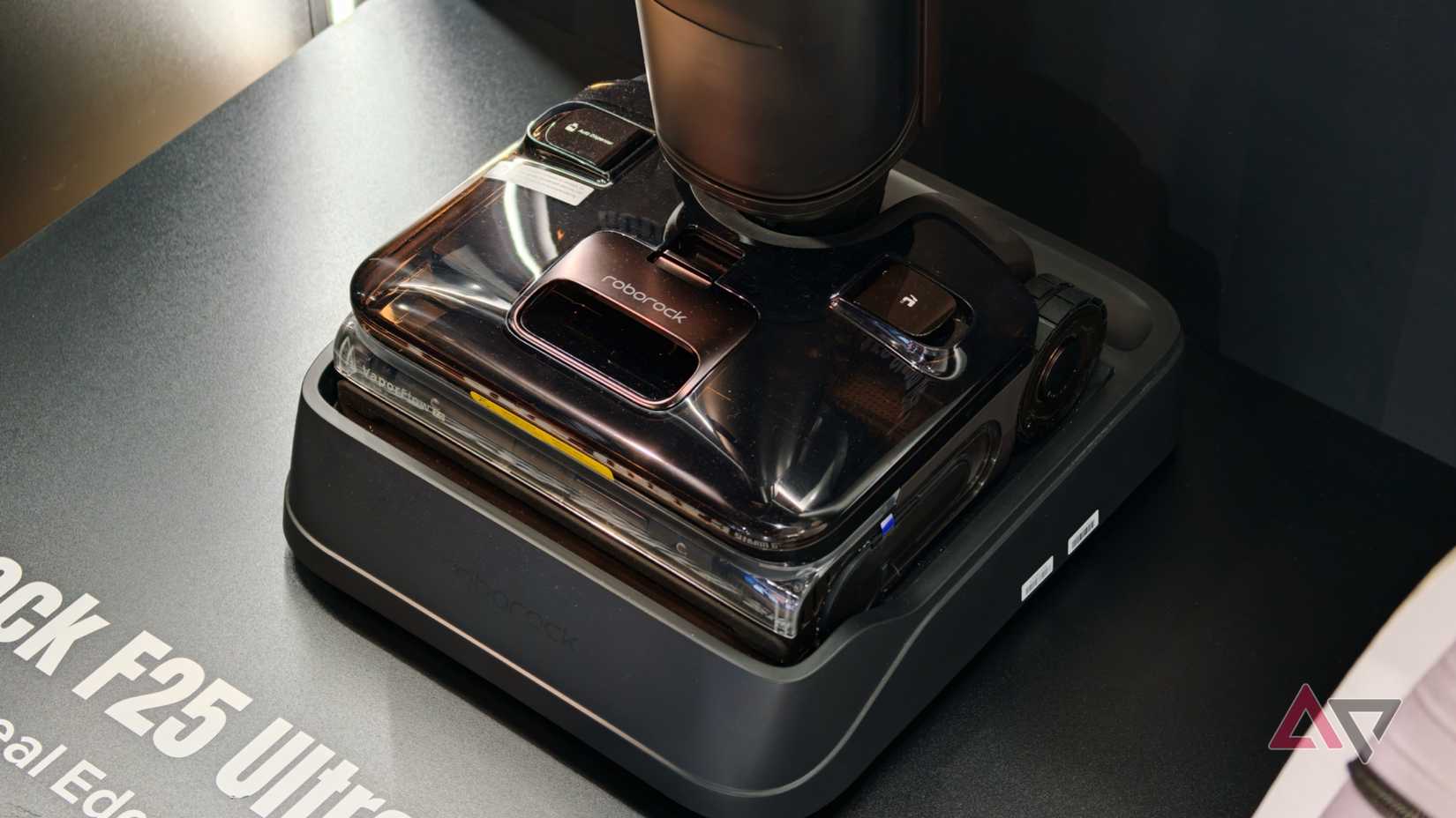 Close up of the Roborock F25 Ultra Steam Gen 2