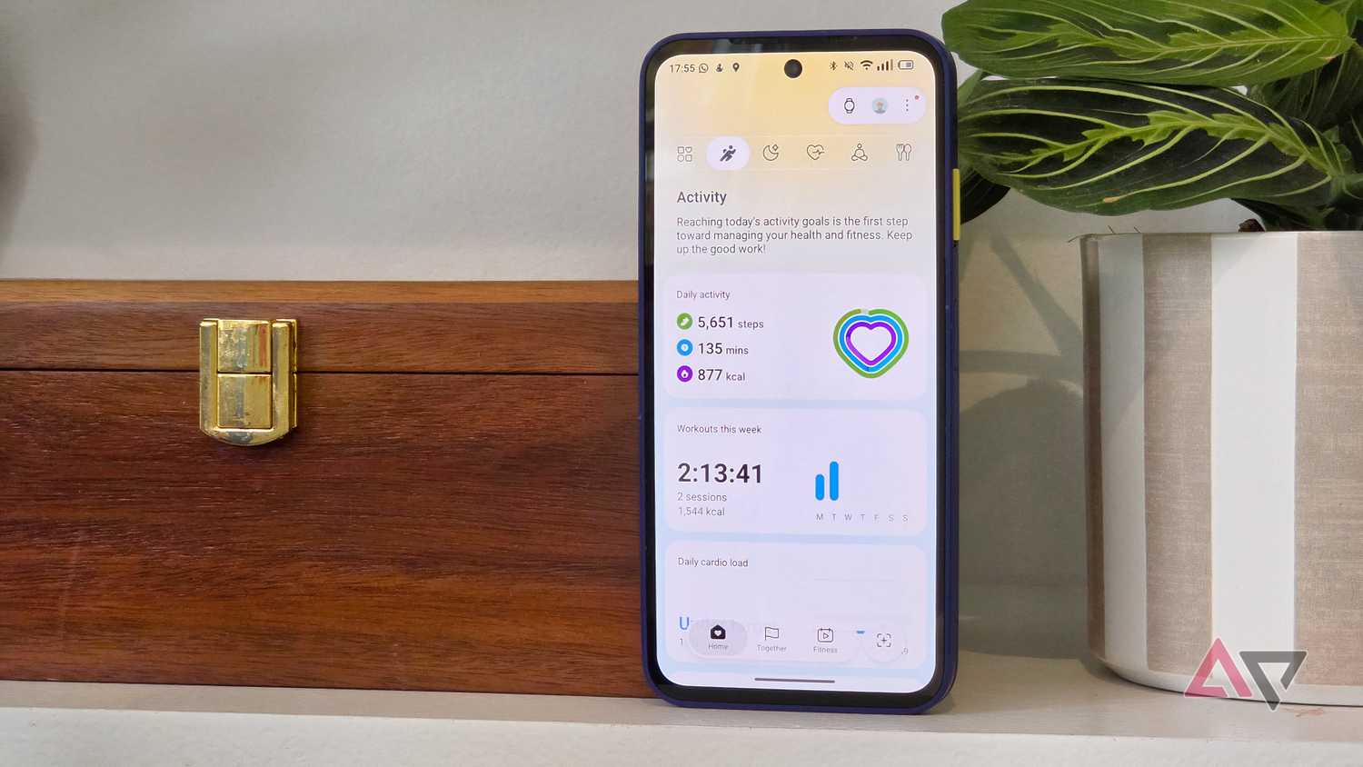 A Fairphone 6 Plus on Samsung Health, showing the activity menu.