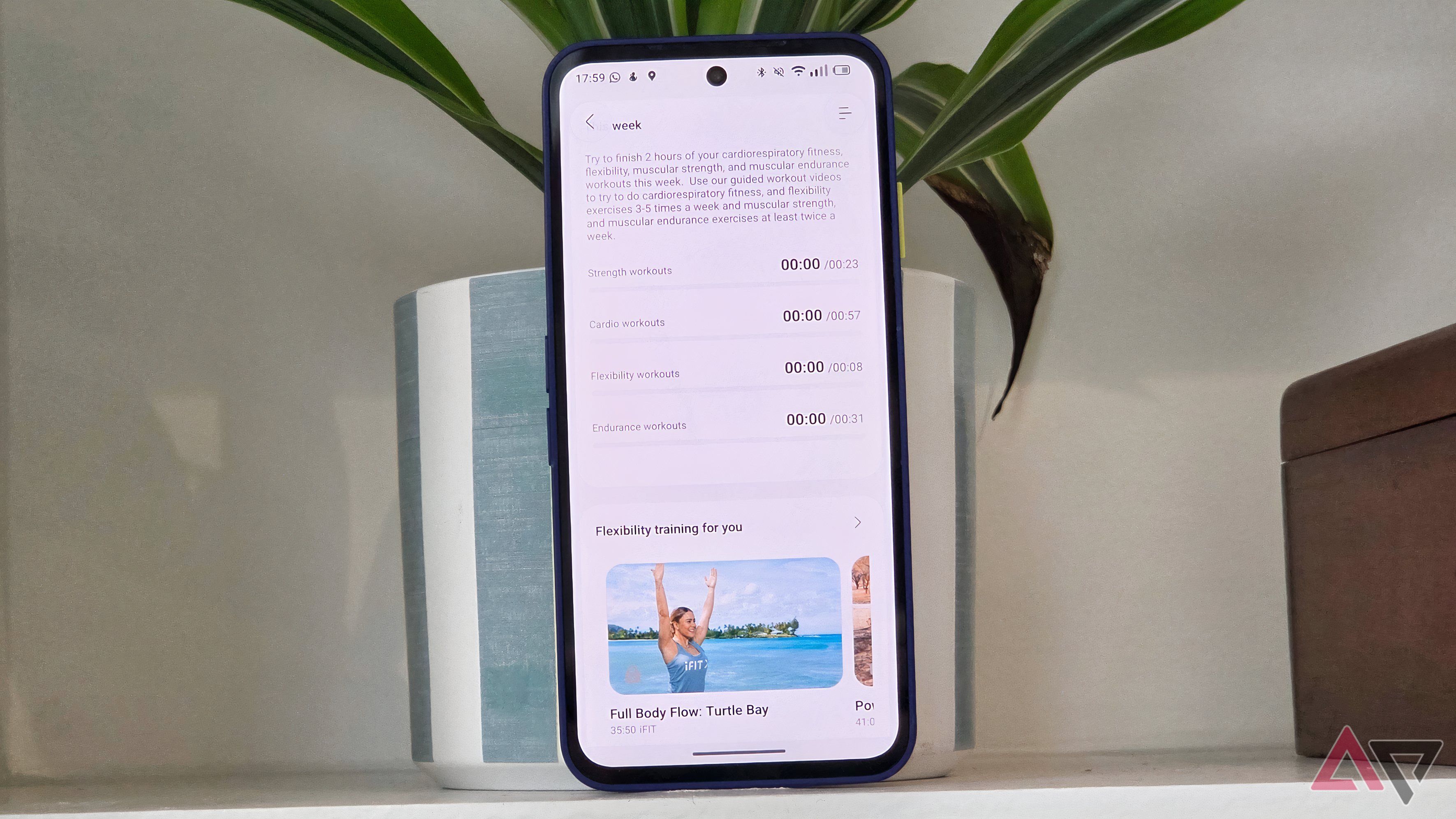 A Fairphone 6 Plus on Samsung Health, showing the weekly challenges menu.