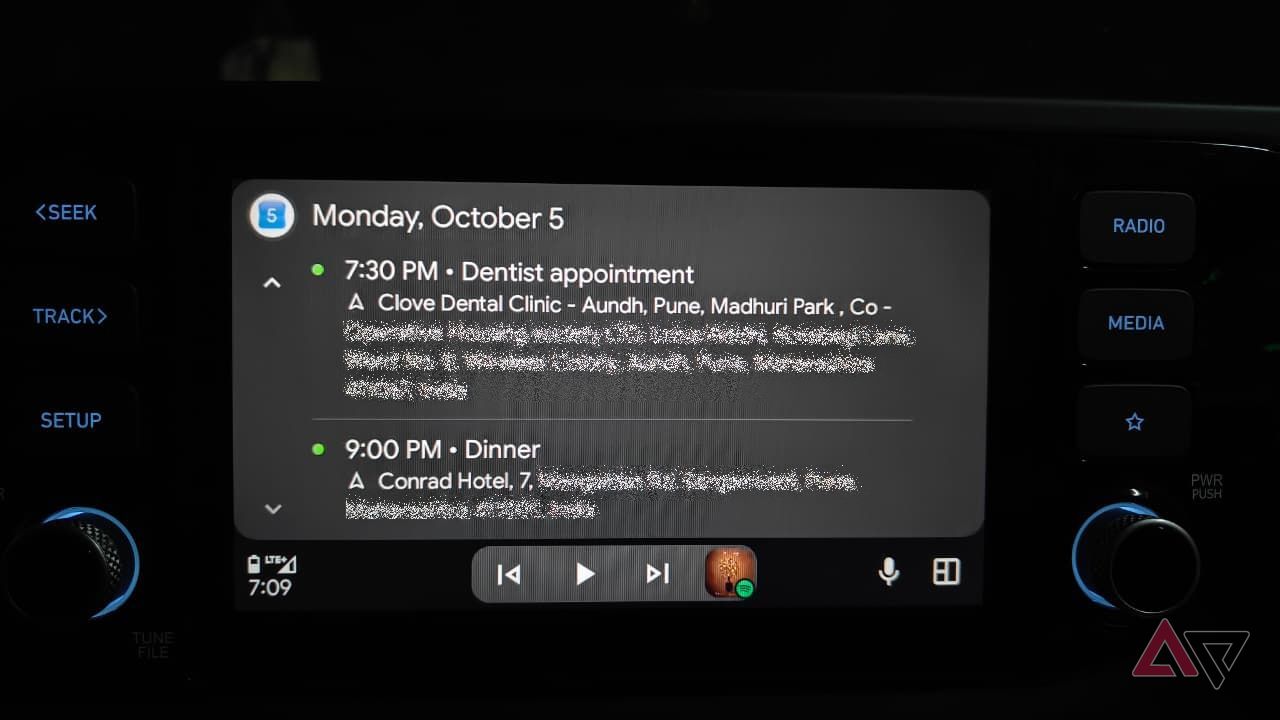 Photo showing the Calendar schedule in Android Auto