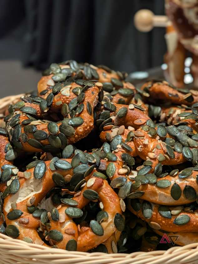 camera-sample-pixel-11-pro-xl-pumpkin-pretzels-vanilla