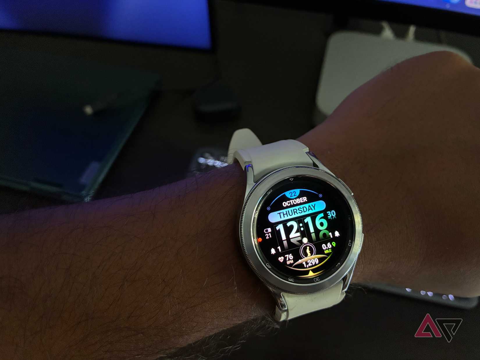 Image showing Ficture Reflecto Light watch face on the Galaxy Watch 4 Classic