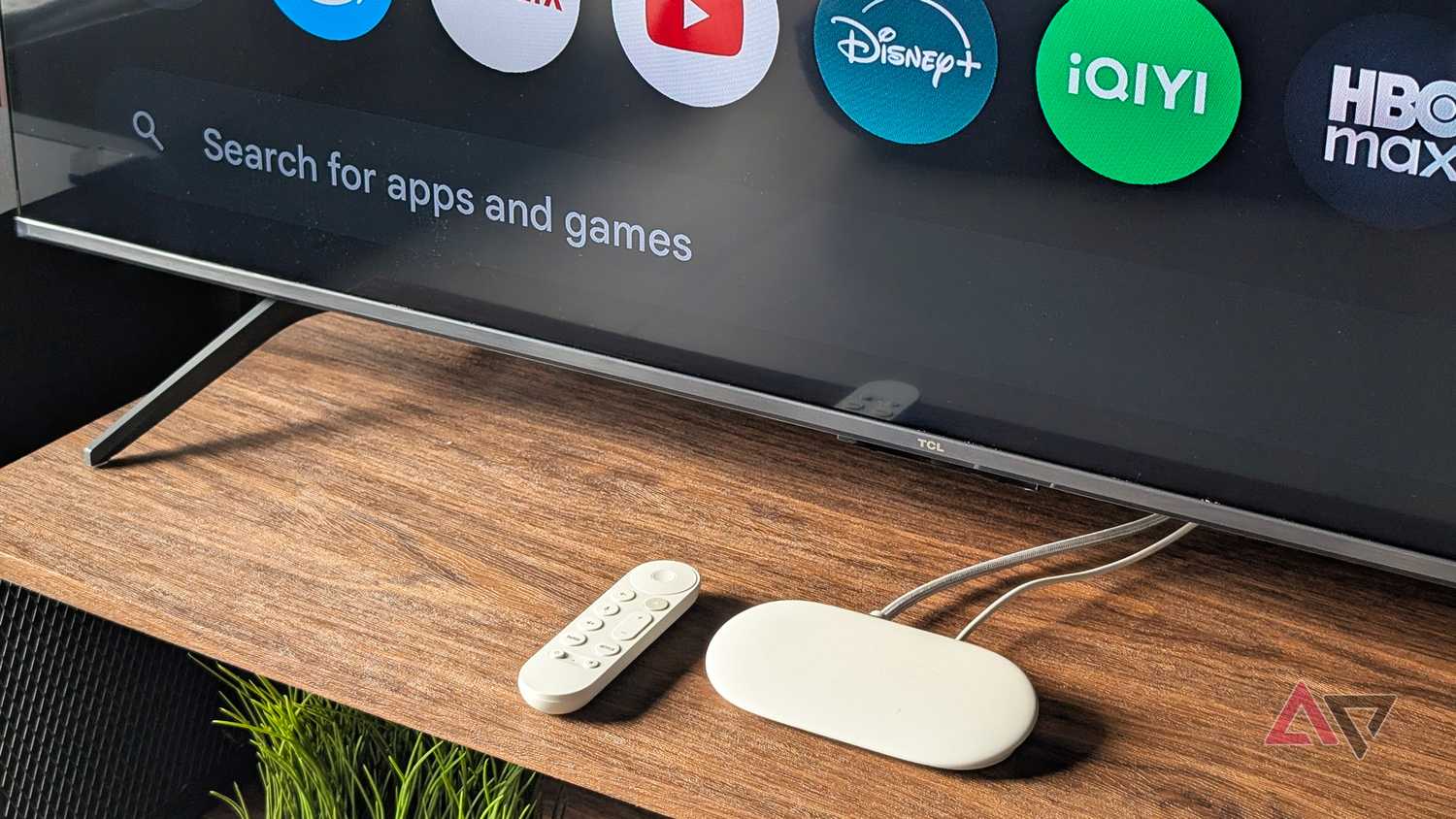 Google TV Streamer 4K and voice AI remote