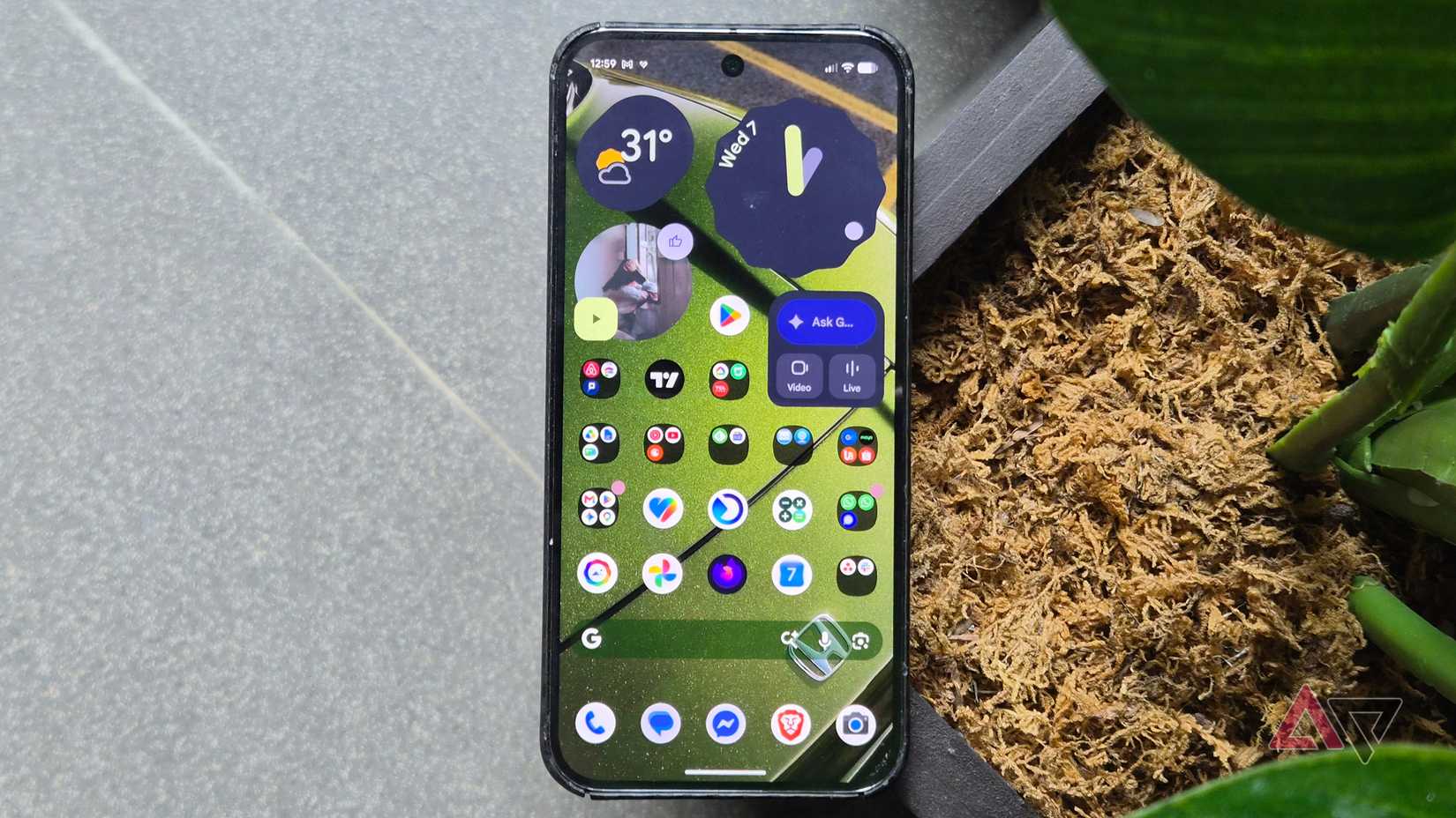 Google Pixel 9 Pro XL smartphone
