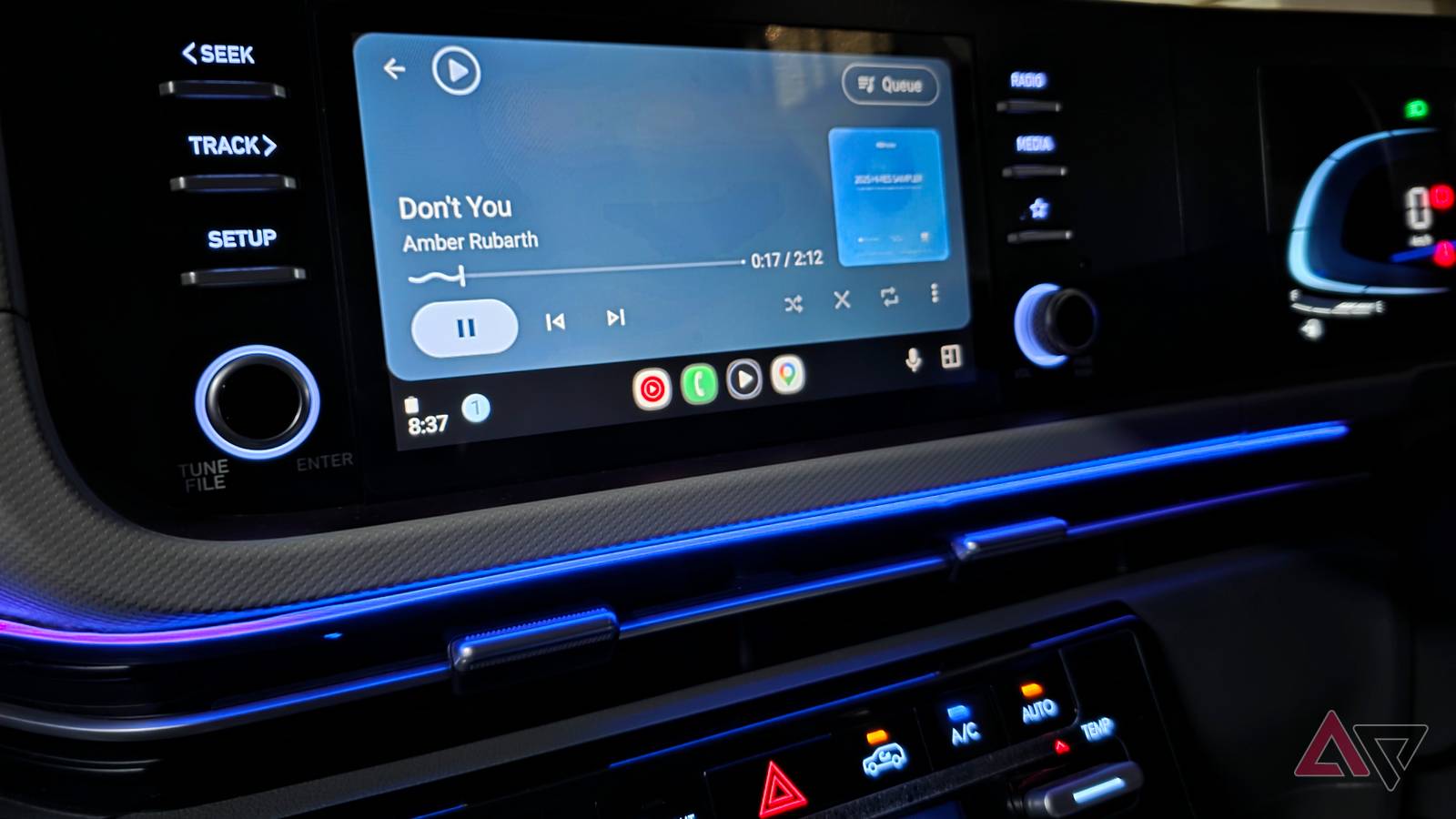 Poweramp running on Android Auto