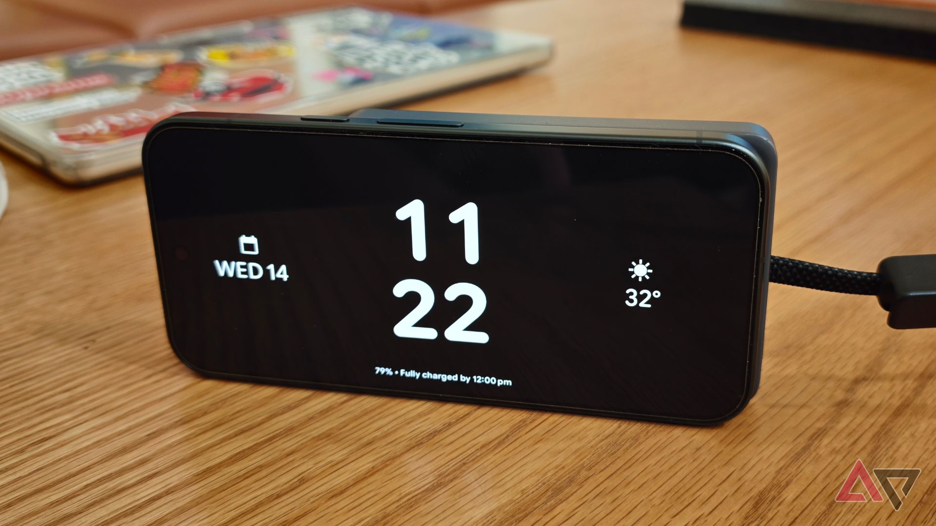 Pixel 11 Pro in standby mode with UGREEN Magflow Pro Qi 2.2 power bank attached