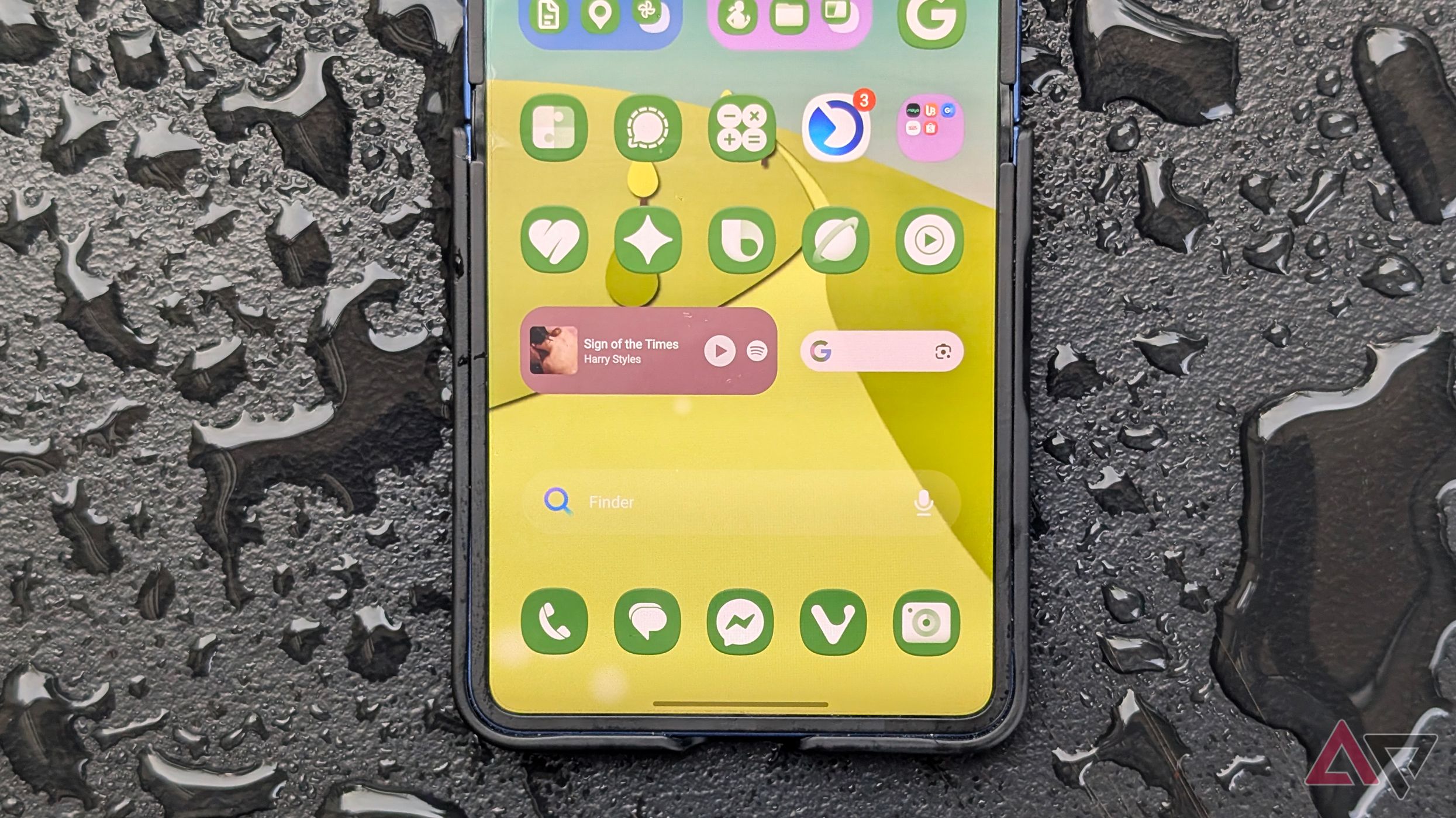 Samsung Galaxy Z Flip 7 foldable smartphone