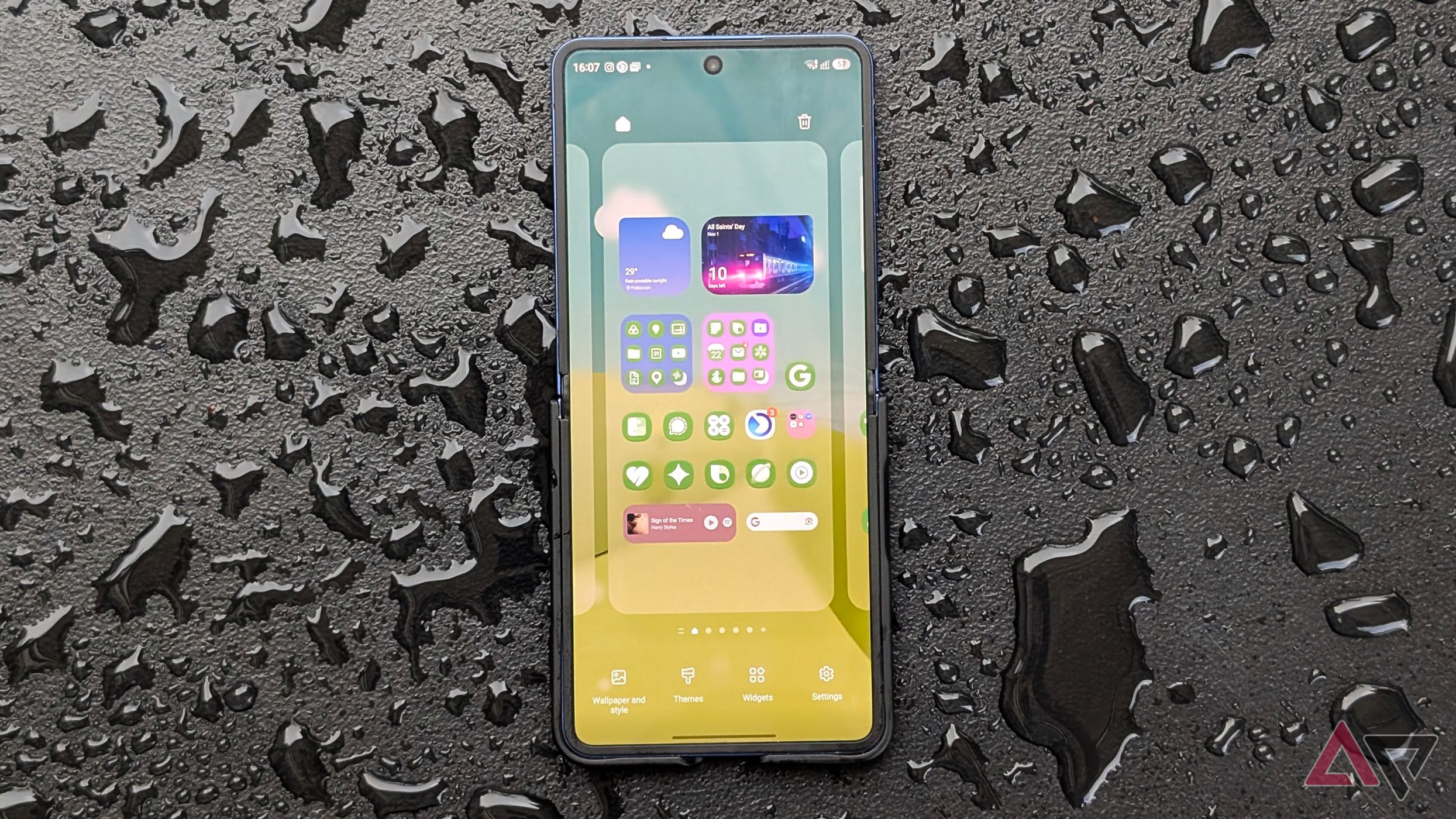 Samsung Galaxy Z Flip 7 foldable smartphone