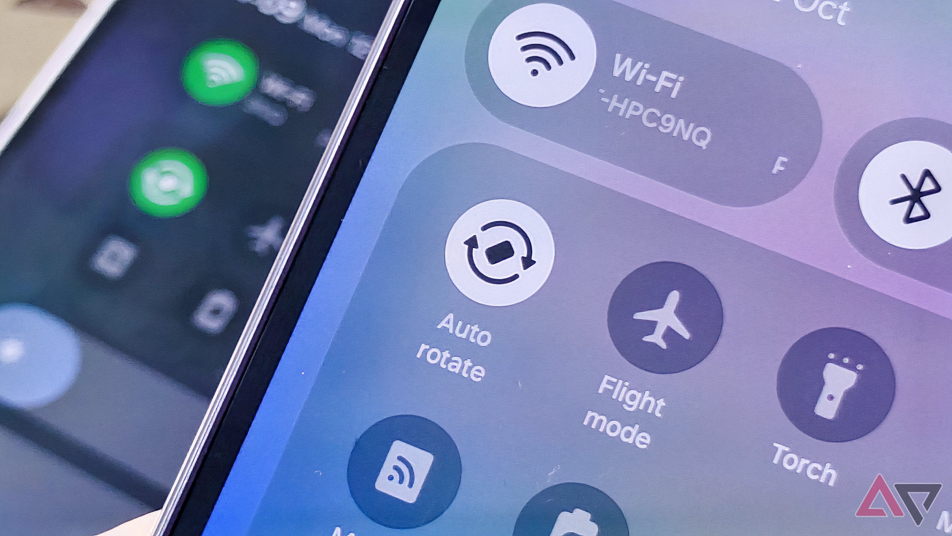Samsung Galaxy Z Fold 8 Ultra's Auto Rotate button.