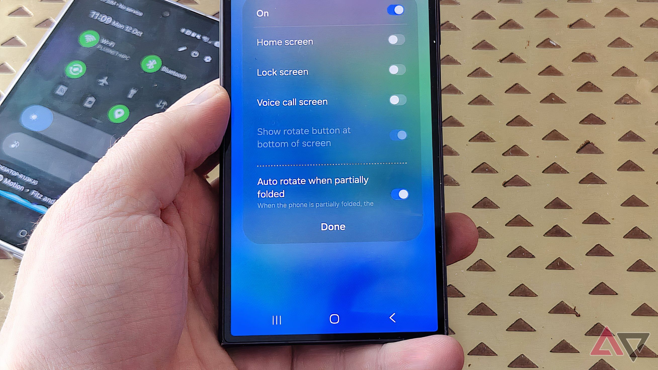 Samsung Galaxy Z Fold 8 Ultra's Auto Rotate menu.