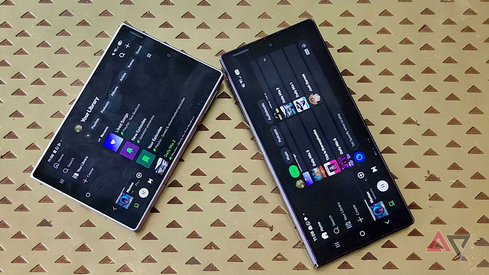 Samsung Galaxy Z Fold 8 and Samsung Galaxy Z Fold 8 Ultra, both showing Spotify, rorated wrongly.