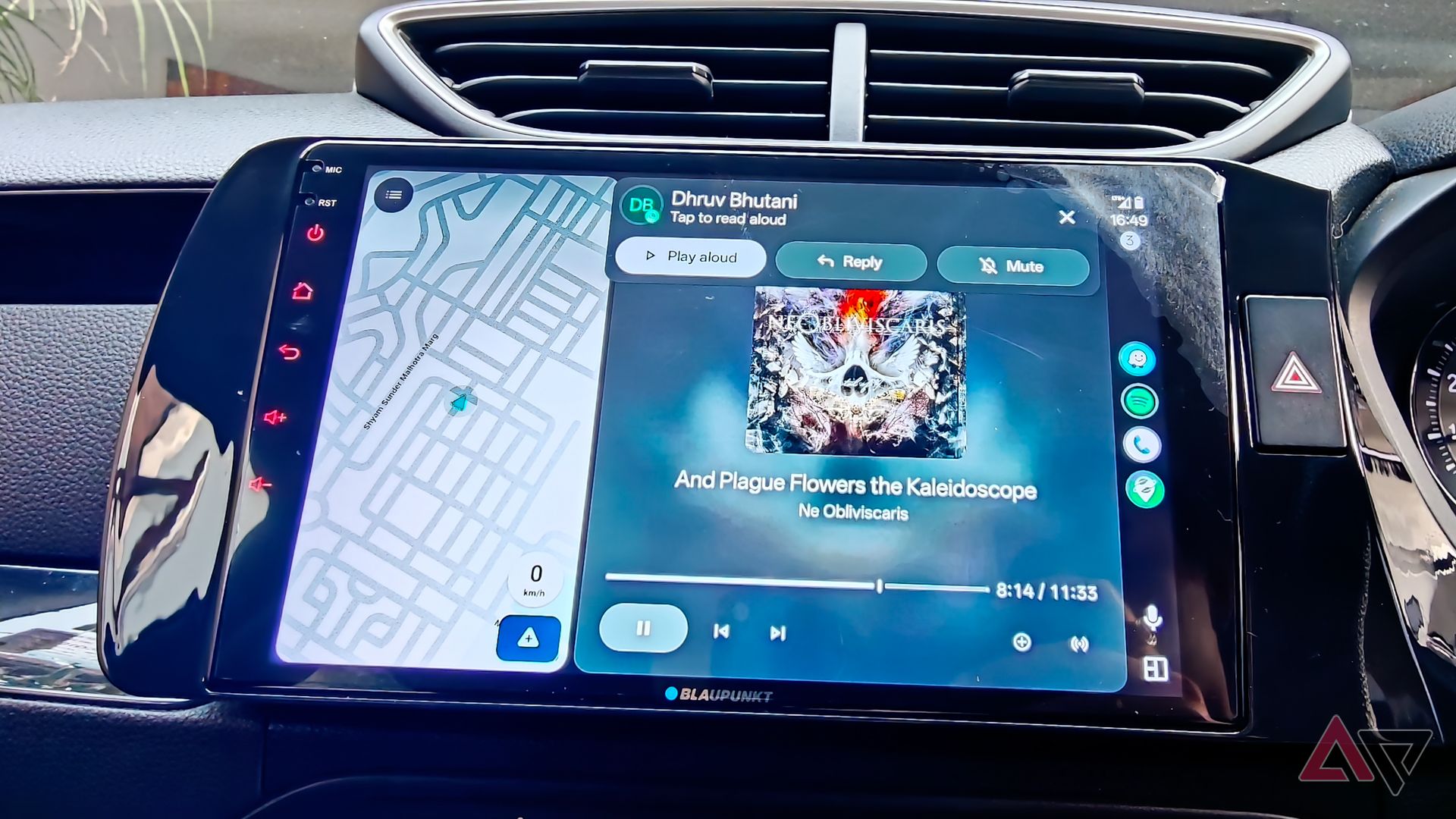 tap to play message aloud in whatsapp